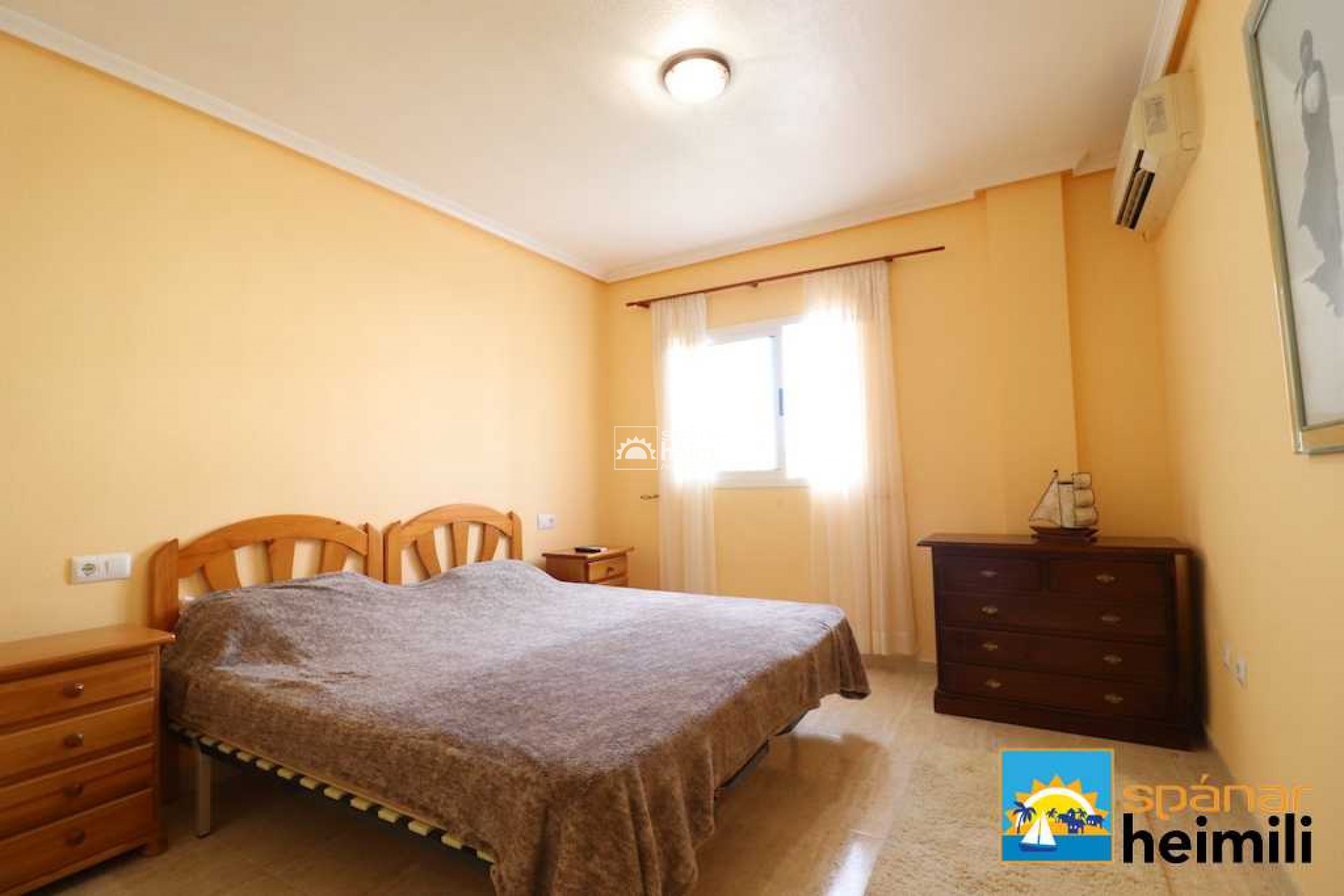 Videresalg - Villa -
Punta Prima