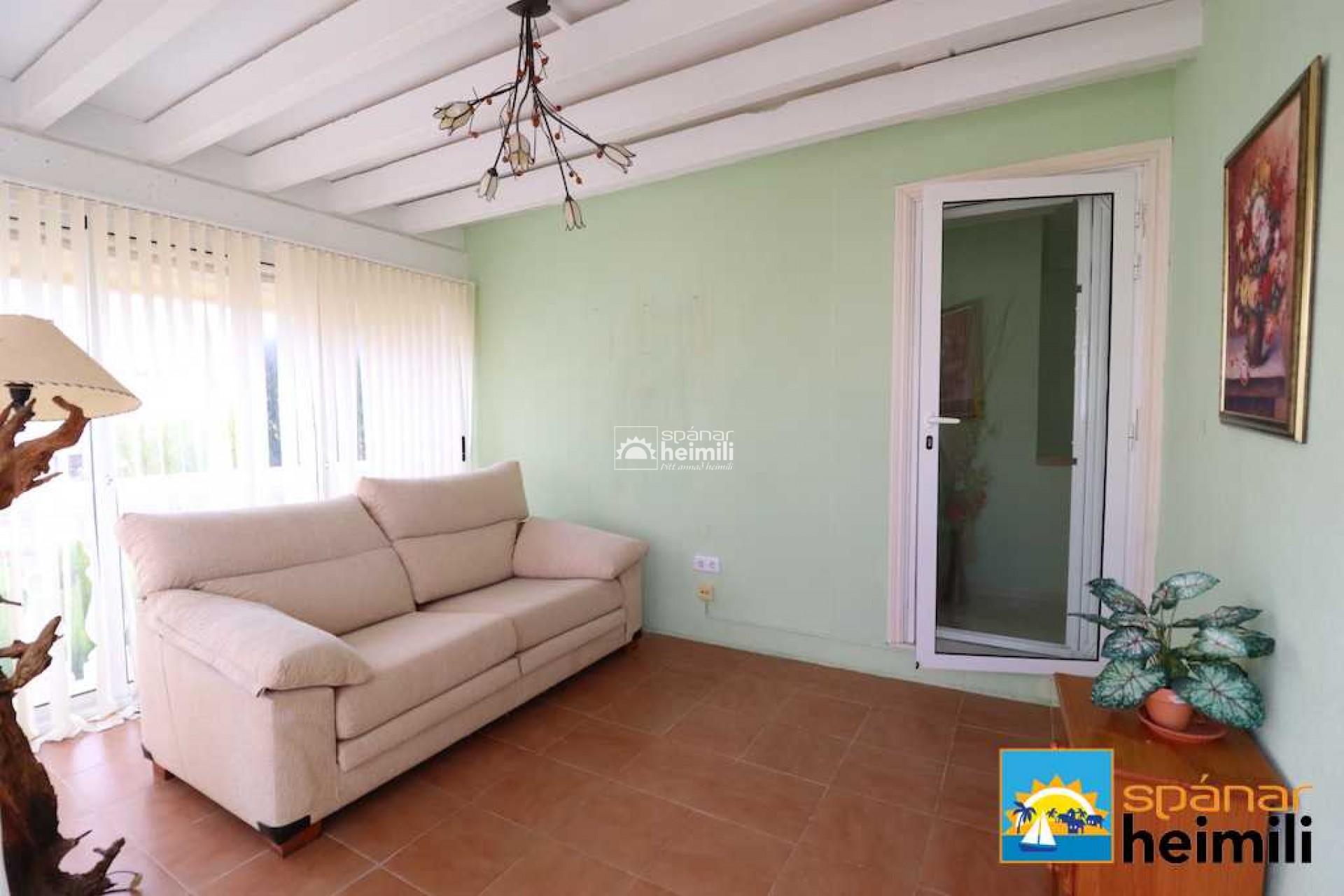 Videresalg - Villa -
Punta Prima