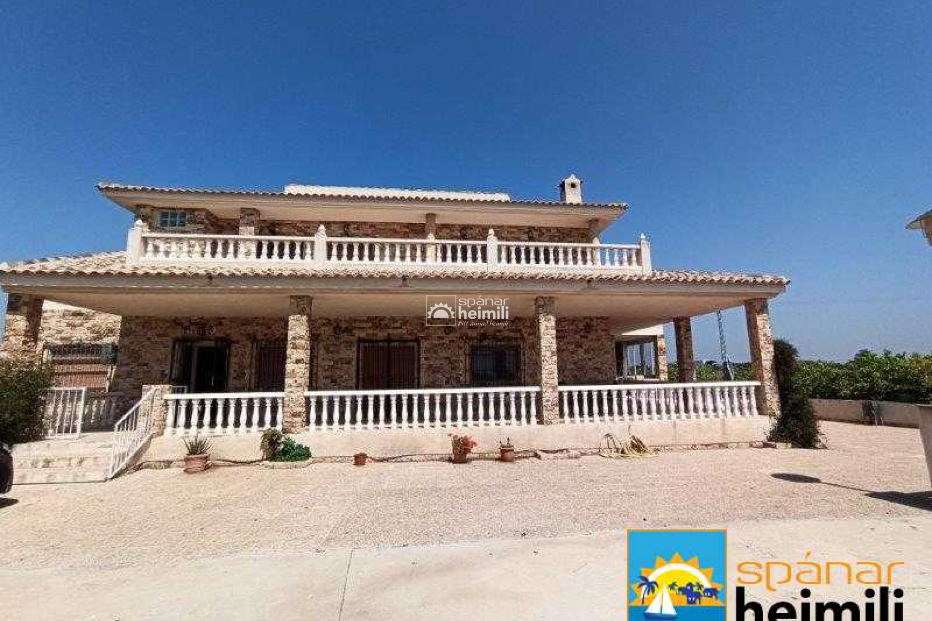 Videresalg - Villa -
San Miguel