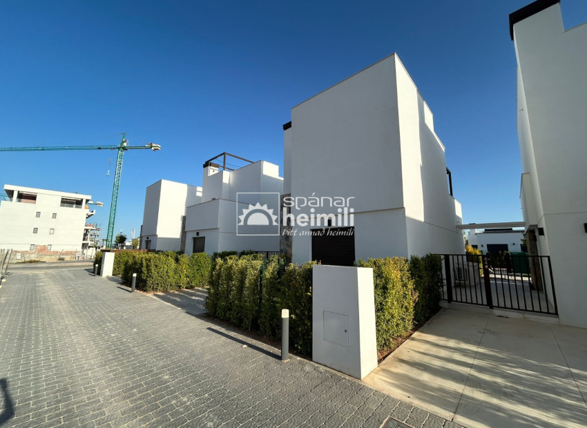 Videresalg - Villa -
Santa Rosalia