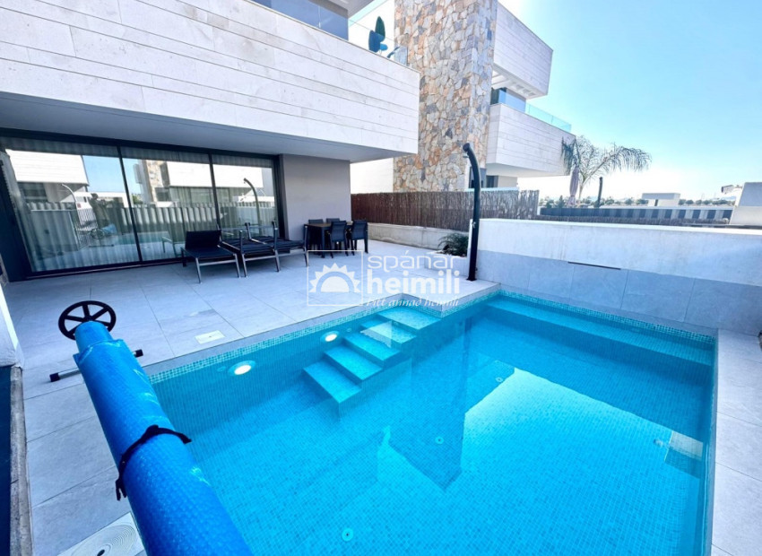 Videresalg - Villa -
Santa Rosalia