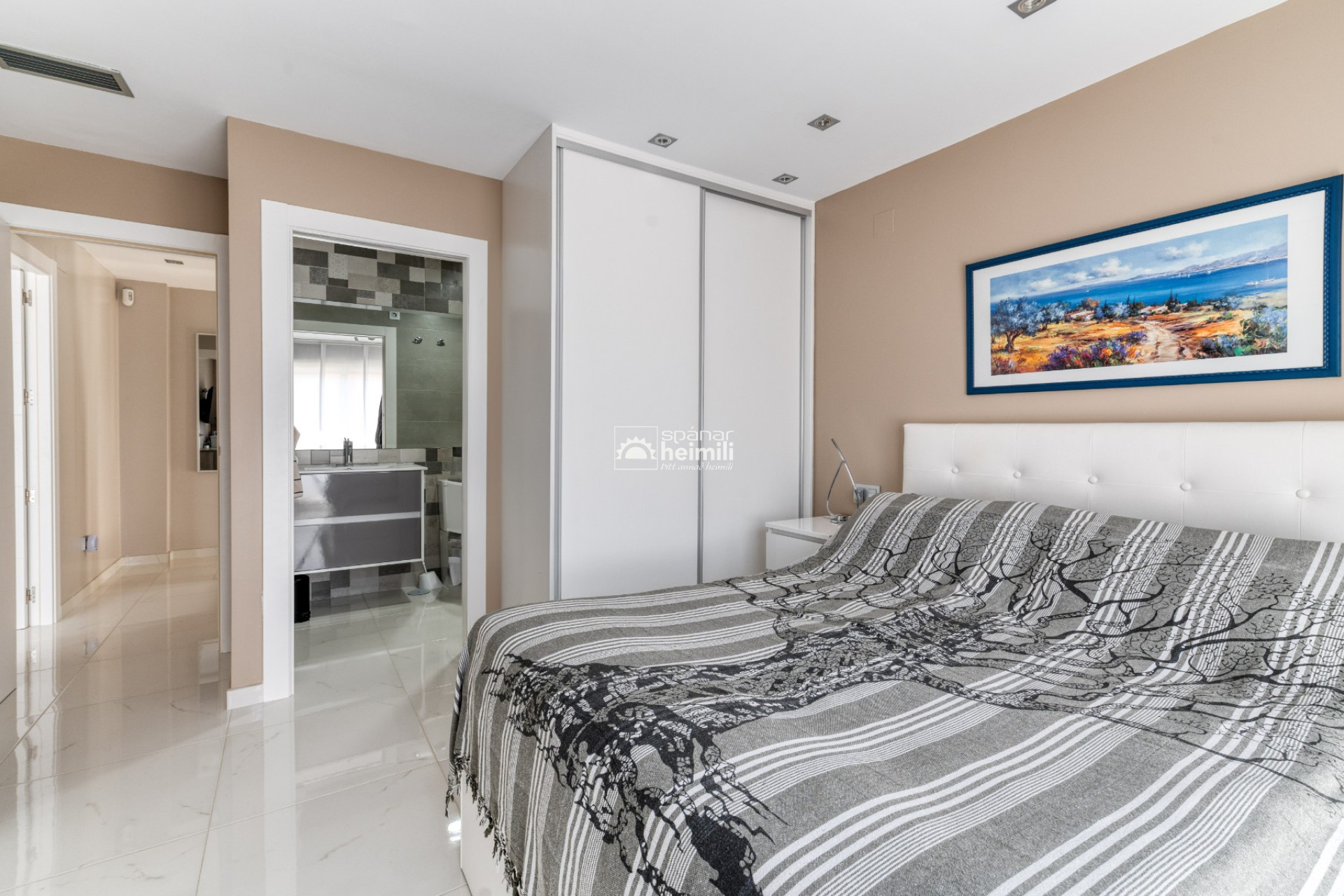 Videresalg - Villa -
Villamartin