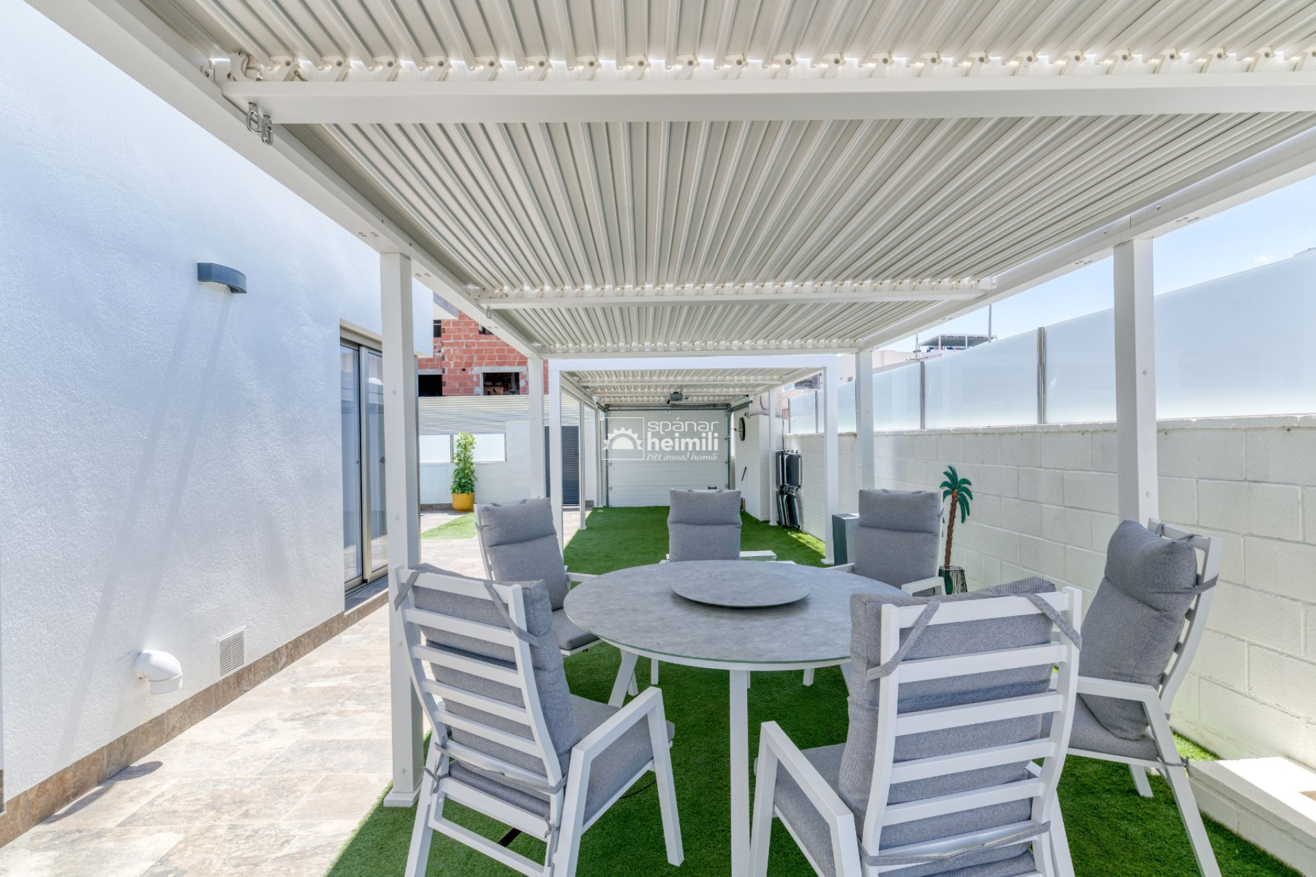 Videresalg - Villa -
Villamartin