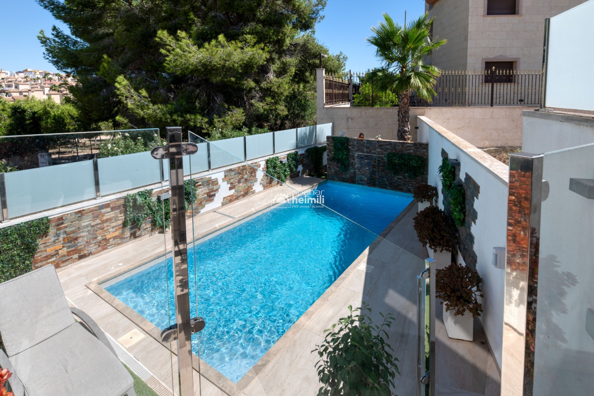 Videresalg - Villa -
Villamartin