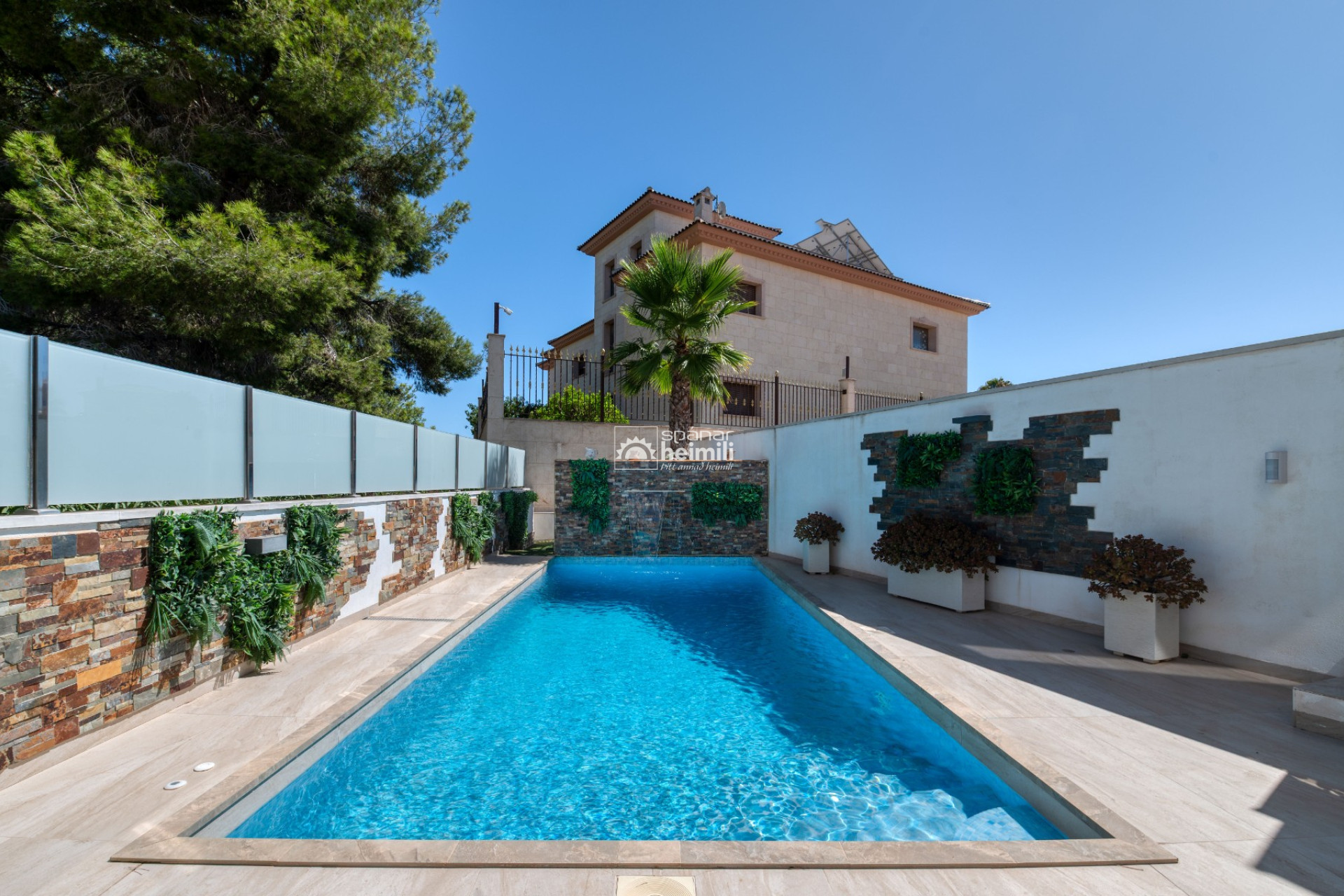 Videresalg - Villa -
Villamartin