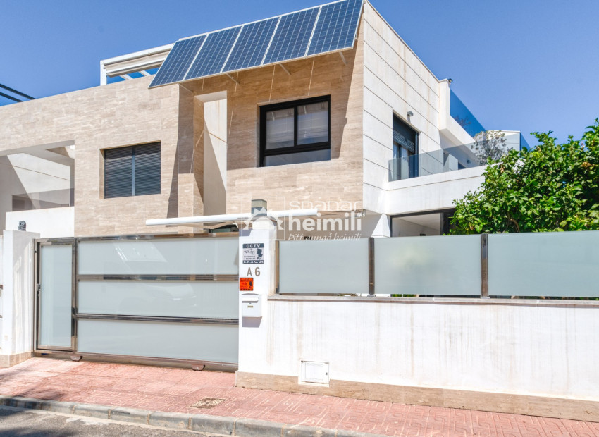 Videresalg - Villa -
Villamartin