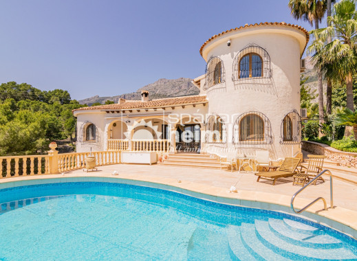 Willa - Odsprzedaż -
            Albir, Alfaz / Altea - 4074