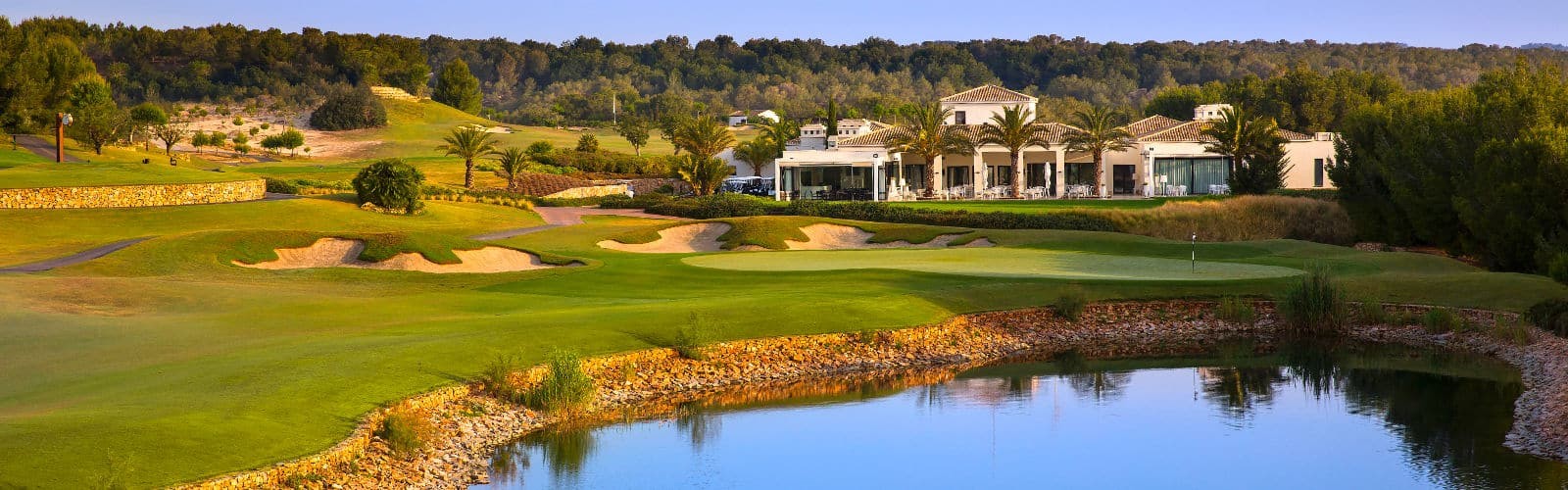 Las Colinas Golf & Country Club