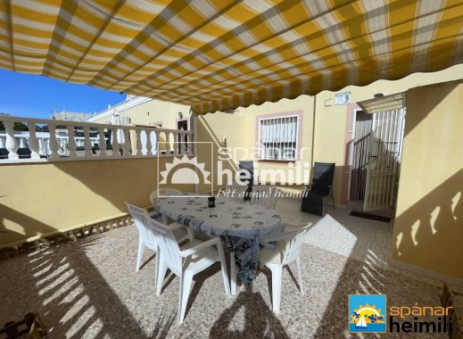 Resale - Townhouse -
Villamartin