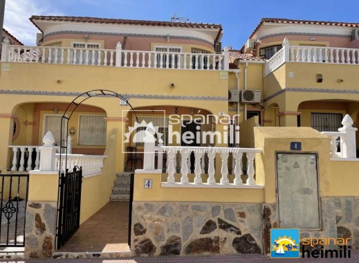 Resale - Townhouse -
Villamartin