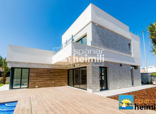 New Build - Detached house -
Cabo Roig