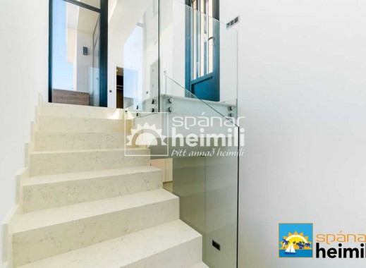 New Build - Detached house -
Cabo Roig