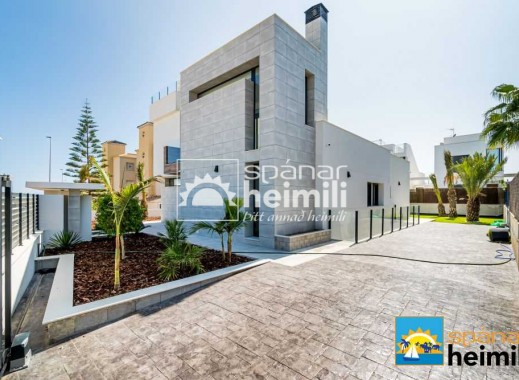 New Build - Detached house -
Cabo Roig