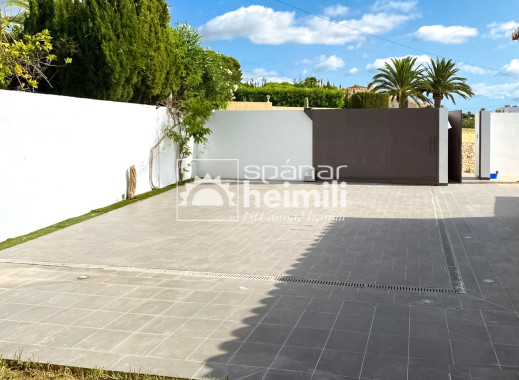 Herverkoop - Villa -
Moraira