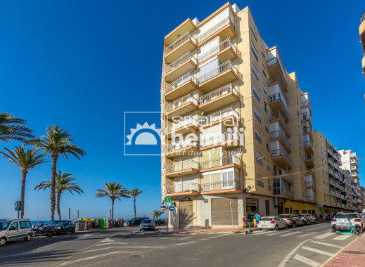 Resale - Apartment -
Torrevieja