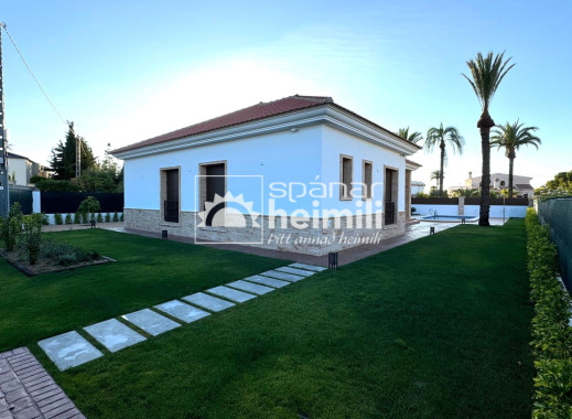 Nieuwbouw - Villa -
Cabo Roig