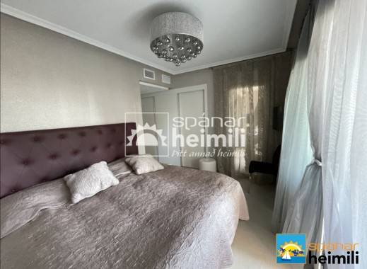 Resale - Apartment -
Punta Prima