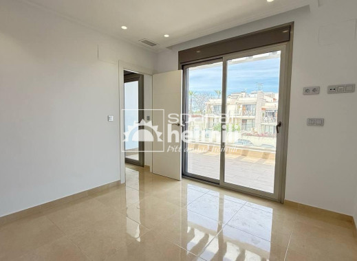 Videresalg - Villa -
Villamartin