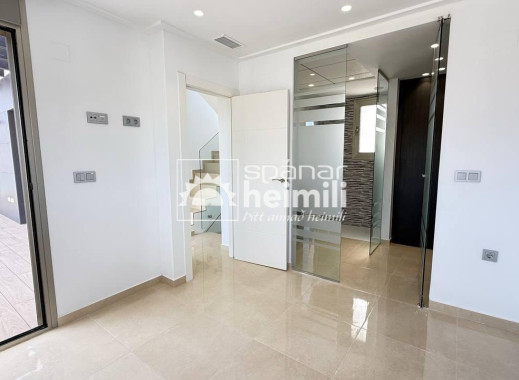 Videresalg - Villa -
Villamartin