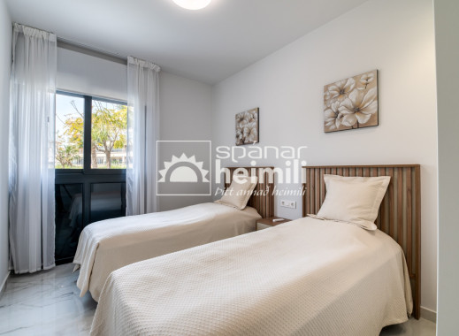Reventa - Apartamento -
Playa flamenca