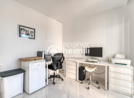 Endursala - Einbýli -
Cabo Roig