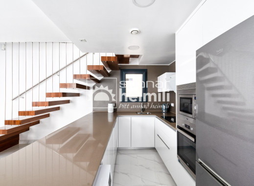 Endursala - Einbýli -
Cabo Roig