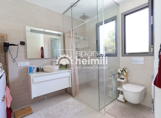 Endursala - Einbýli -
Las Colinas