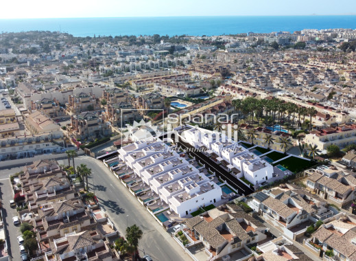 Nowy budynek - Willa -
La Zenia