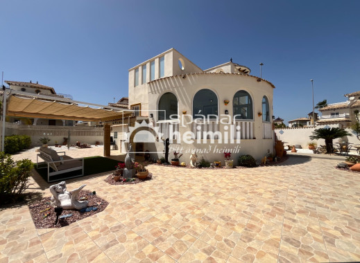 Resale - Detached house -
Cabo Roig