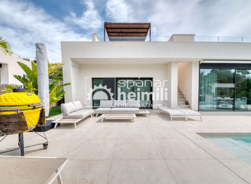 Reventa - Villa -
Las Colinas