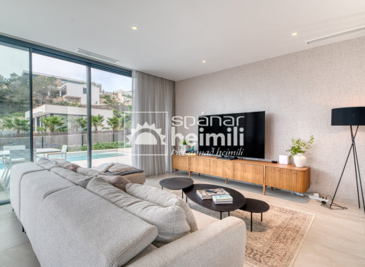 Reventa - Villa -
Las Colinas