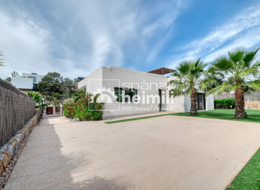 Reventa - Villa -
Las Colinas