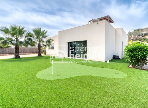 Reventa - Villa -
Las Colinas