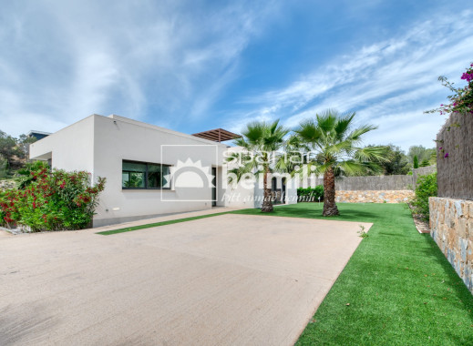 Reventa - Villa -
Las Colinas