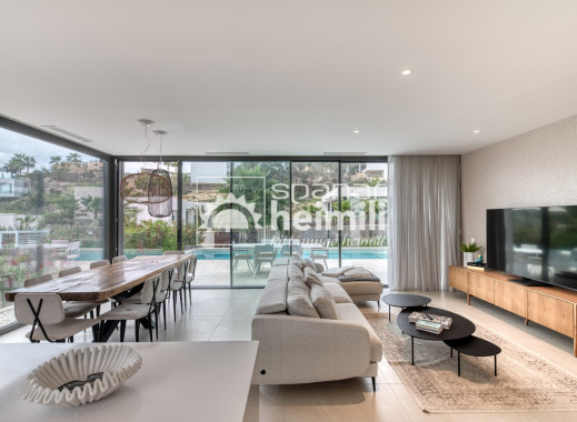 Reventa - Villa -
Las Colinas