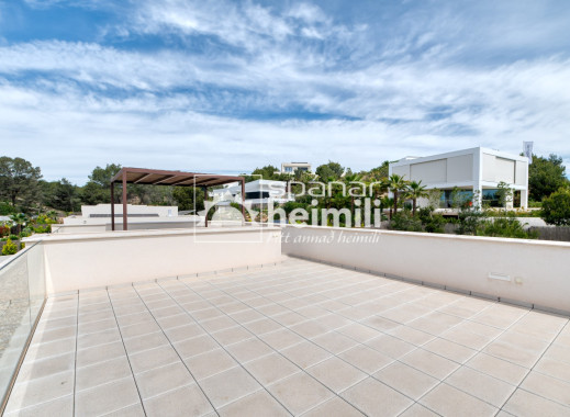 Reventa - Villa -
Las Colinas