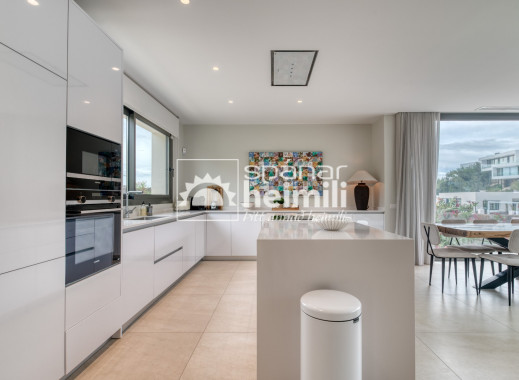 Reventa - Villa -
Las Colinas