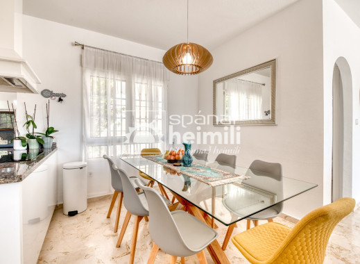 Reventa - Villa -
Campoamor/Las Ramblas