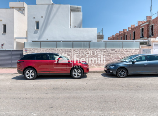 Endursala - Einbýli -
Villamartin