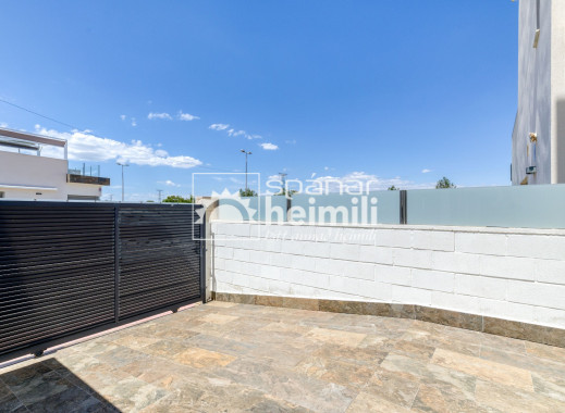 Endursala - Einbýli -
Villamartin