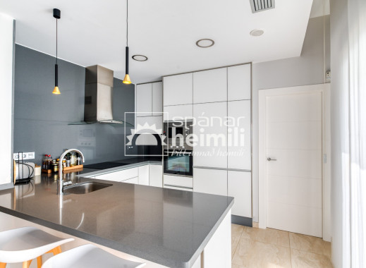 Endursala - Einbýli -
Villamartin