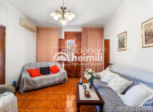 Endursala - Sveitabýli -
Orihuela - Orihuelaborg og nærsvæði