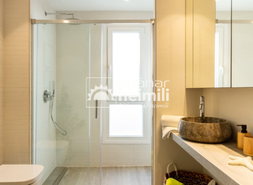 Obra nueva - Casa semi-adosada -
La Finca