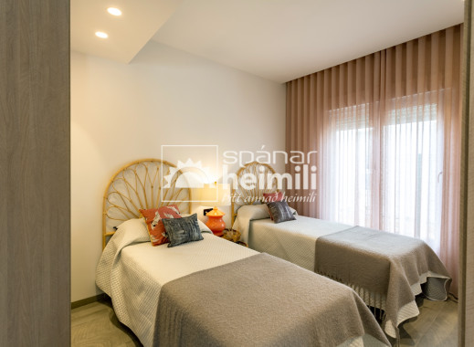 Obra nueva - Casa semi-adosada -
La Finca