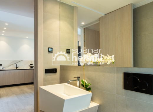 Obra nueva - Casa semi-adosada -
La Finca