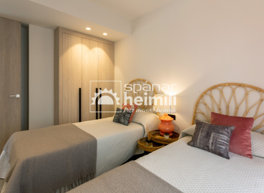 Obra nueva - Casa semi-adosada -
La Finca