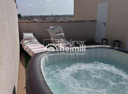 Videresalg - Lejlighed -
Punta Prima