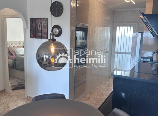 Videresalg - Lejlighed -
Punta Prima