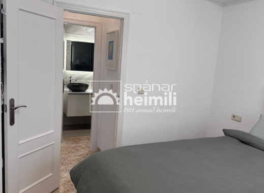 Videresalg - Lejlighed -
Punta Prima