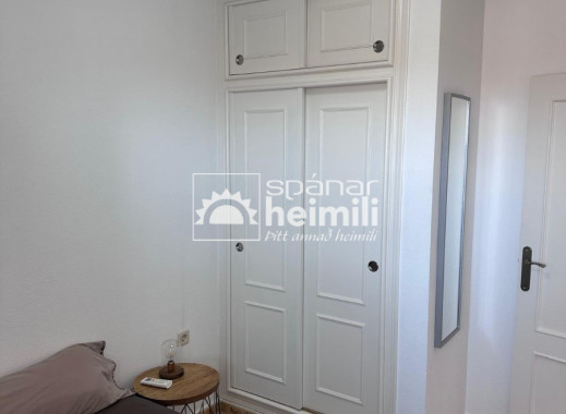 Videresalg - Lejlighed -
Punta Prima